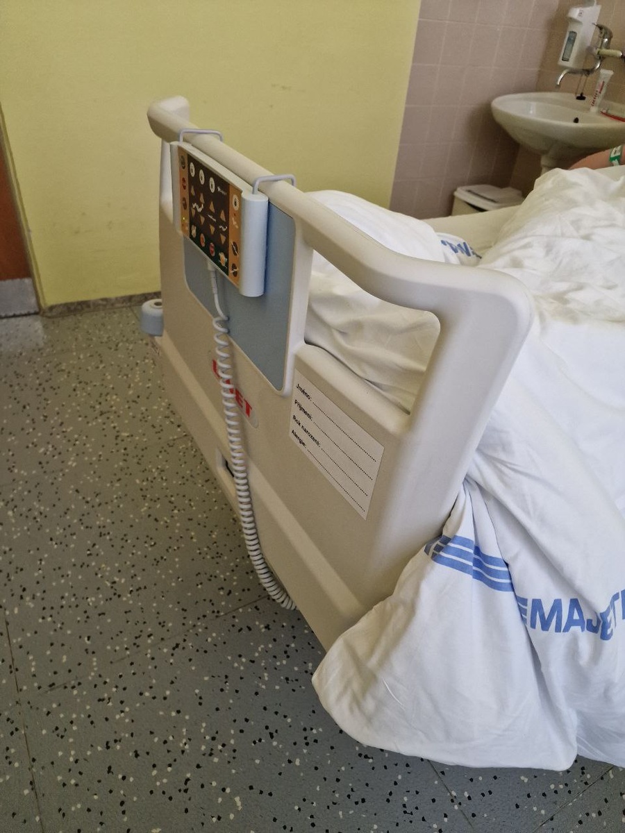 фото автора: кровать функционирующая.