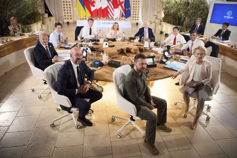    Фото: Pool/Ukrainian Presidentia/Globallookpress