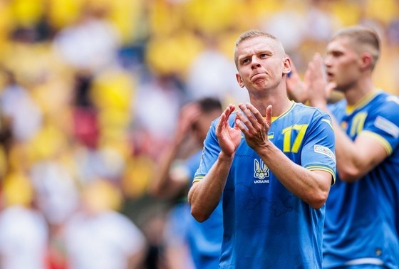    Игрок сборной Украины Александр Зинченко