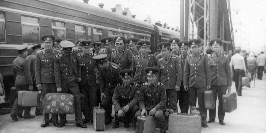 Вот так началась гражданская жизнь...