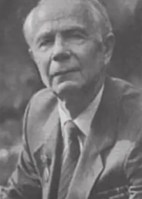 В.А.Анфилов (1919-2002). Источник фото - https://www.koob.ru/anfilov_v_a/