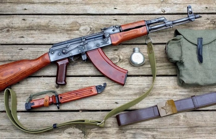 Автомат Калашникова / Фото: billionnews.ru