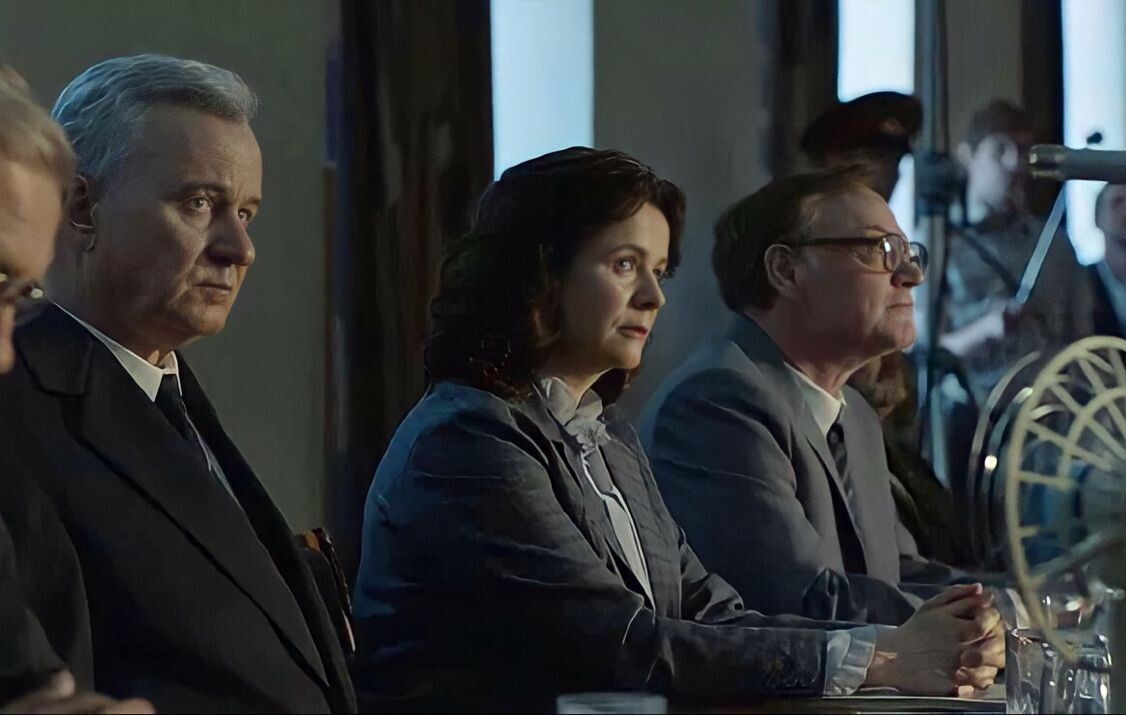 Кадр из киноленты "Чернобыль/Chernobyl"