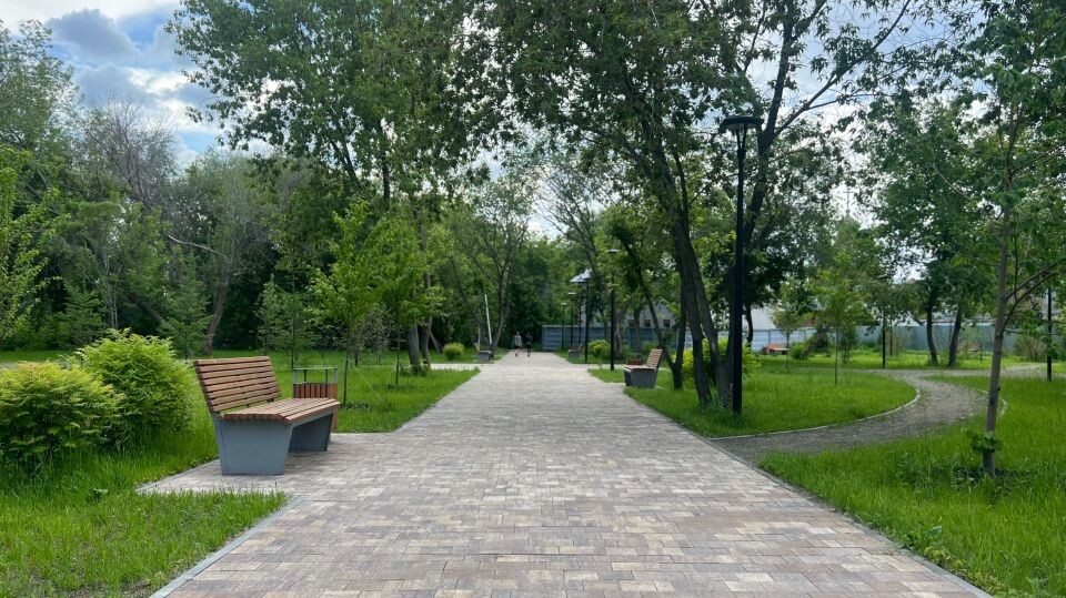    Сквер на улице Приречной. Источник: Валерия Ванюшкина