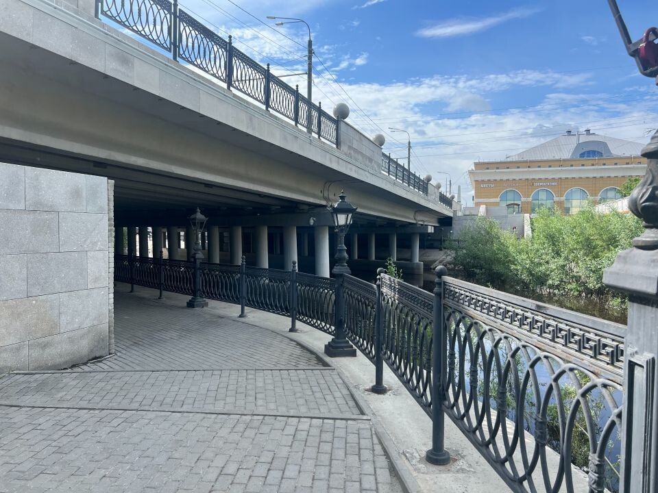    Сквер на улице Приречной . Источник: Валерия Ванюшкина