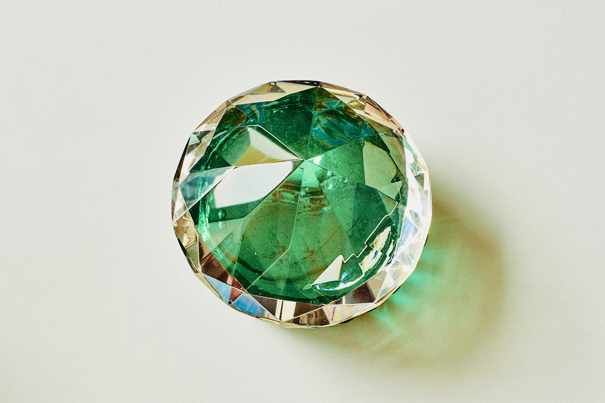 https://unsplash.com/s/photos/precious-stones