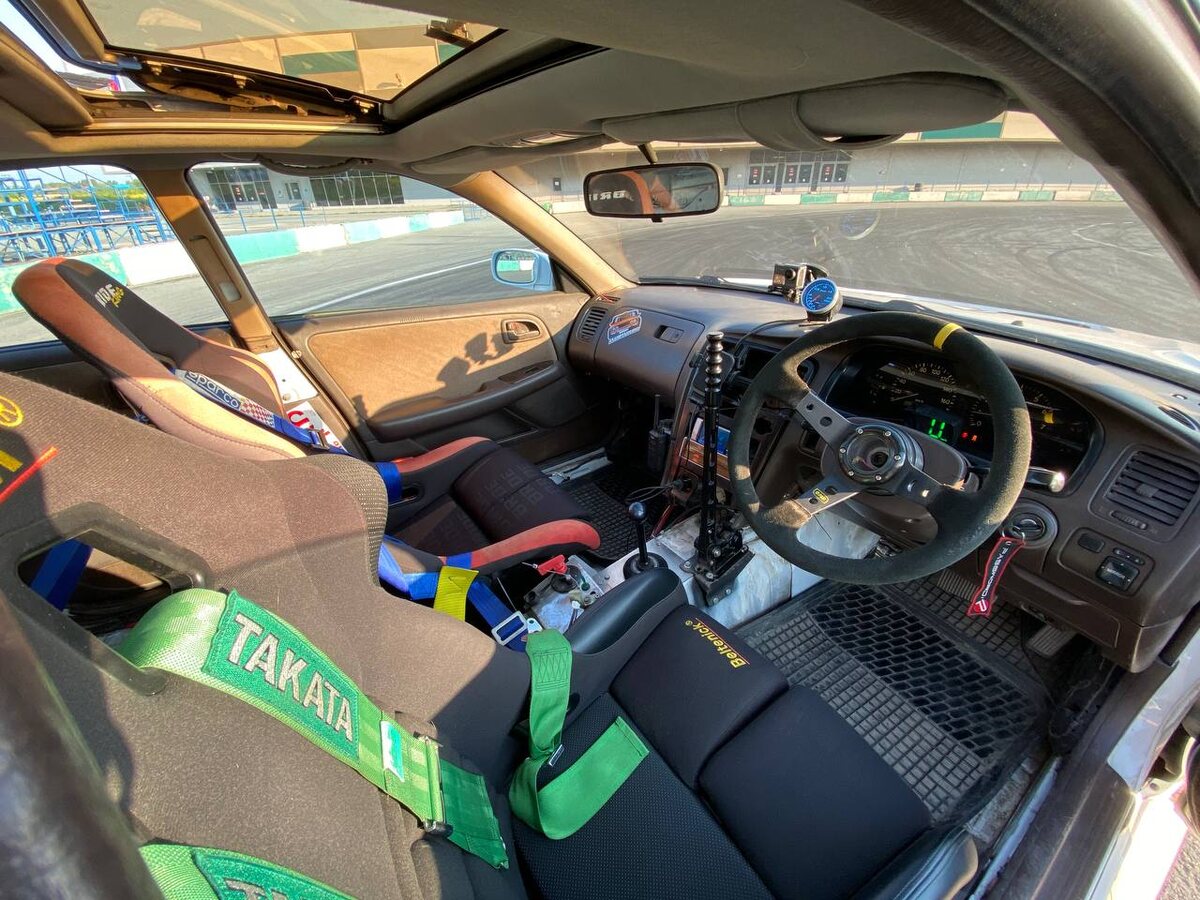 Наш автомобиль для обучения и дрифт-такси Toyota Mark II