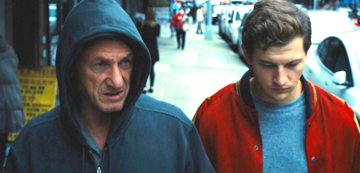 - ...А потом она и Гая Ричи бросила, прикинь! Ну такова жизнь, фигли - знал он, небось, с кем связался!