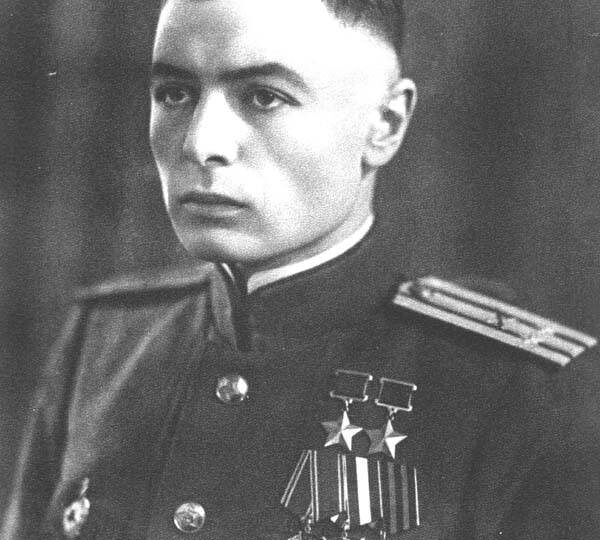 Советский артиллерист, воевавший без обеих рук. Настоящий пример героизма и чести