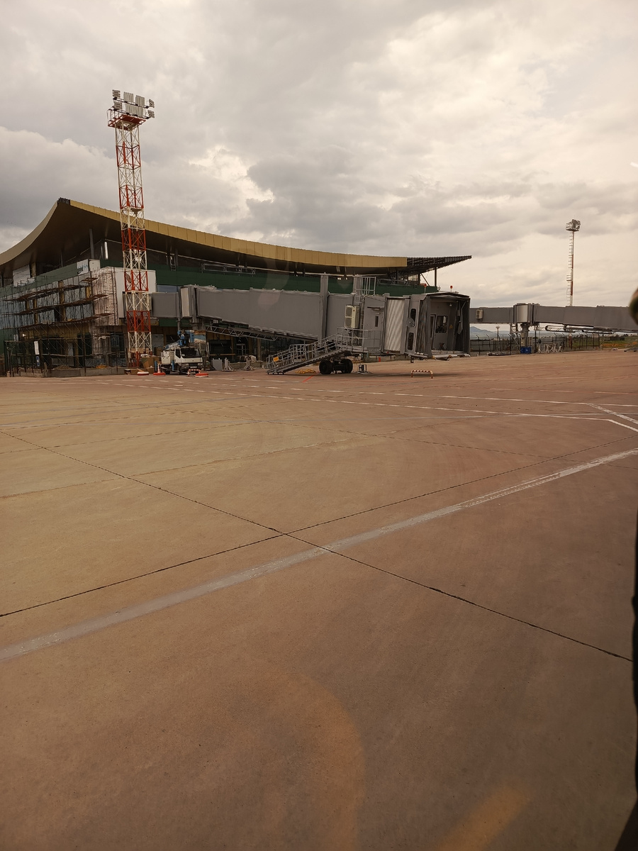 Новый корпус аэропорта Байкал с двумя рукавами наконец