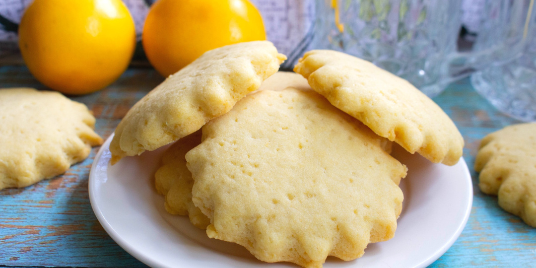 Быстрые коржики на сметане к чаю