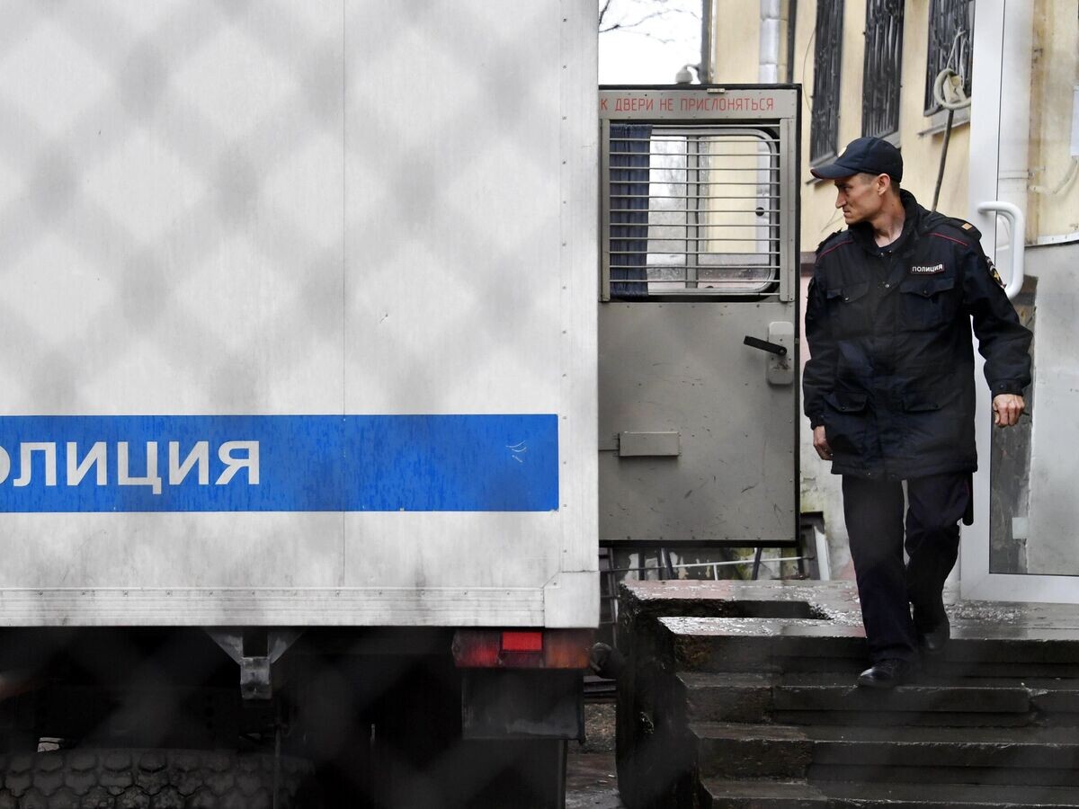    Полицейский автозак© РИА Новости / Алексей Мальгавко