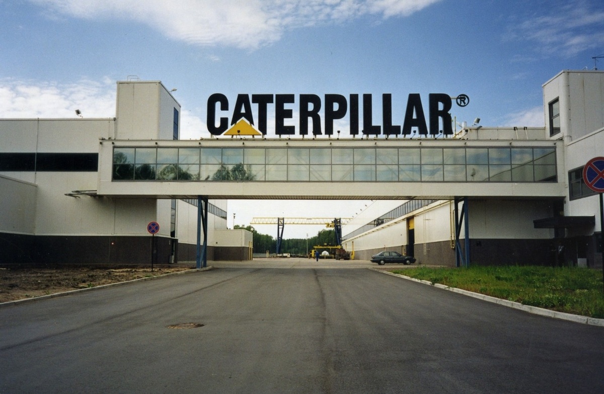 Завод CATERPILLAR  в Ленобласти купил фонд Balchug Capital