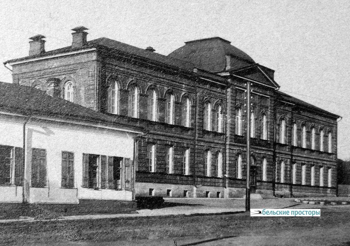 Старое и новое здания Мариинки. 1901 г.