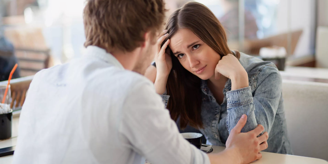 Признаки, что женщина видит в мужчине не любимого, а всего лишь запасной вариант