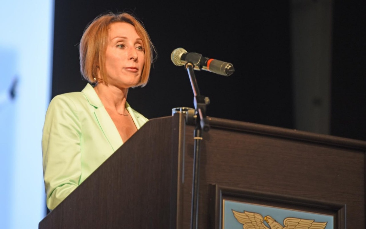    Глава управления образования Белгорода Ирина Гричаникова променяла пост на другую работу Фотография из телеграм-канала администрации Белгорода