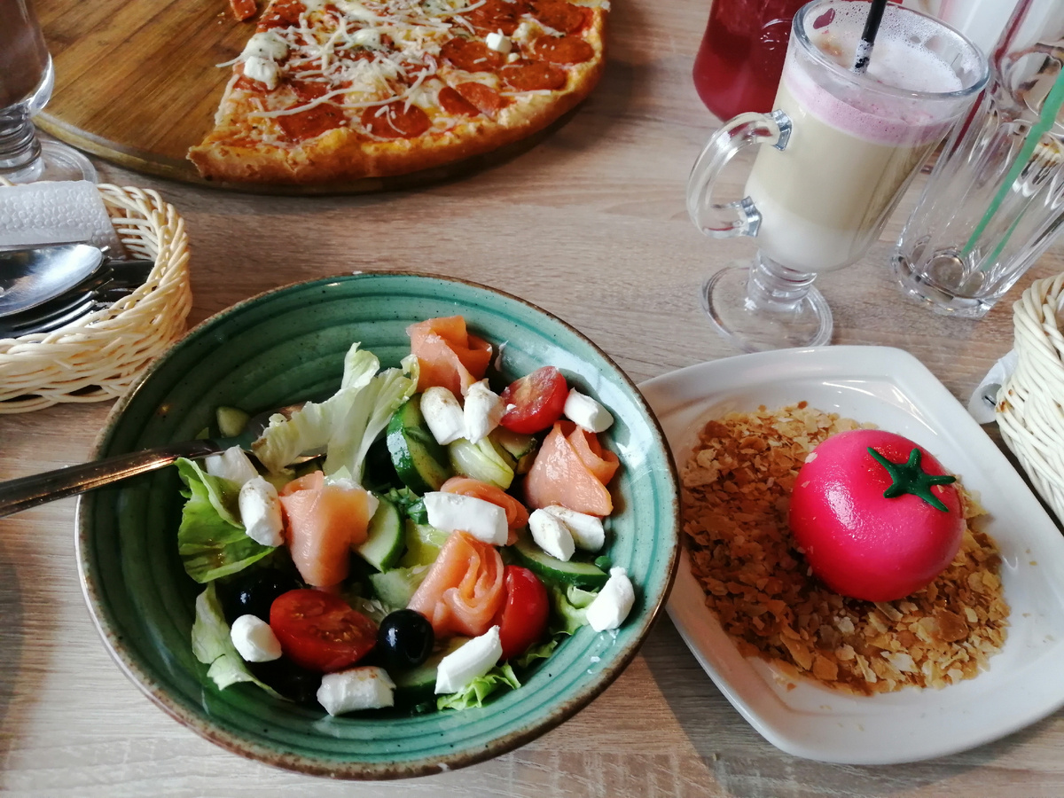 Фото из личного архива автора: на обеде