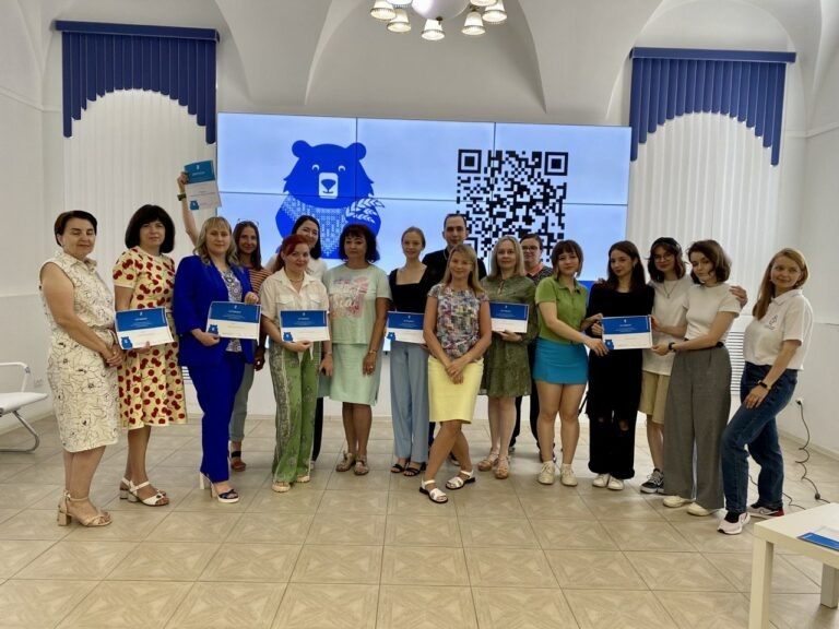    В Штабе общественной поддержки Оренбуржья состоялся выпуск участников Медиашколы «ProРегионы» Кристина Просвиркина