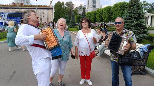 Удивительная встреча с народным коллективом на ВДНХ в Москве в день России 12.06.2024 🪗🪗 Играй, русская гармонь! Народное исполнение!