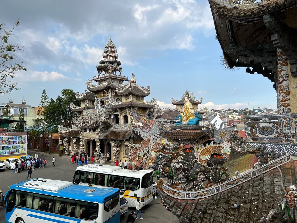 Вьетнам, Далат, пагода Линь Фуок. Фото автора