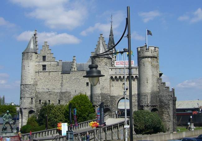 Антверпен. Замок Стен. Фото автора