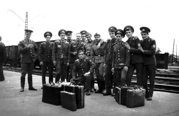 Прописаться дома после службы?