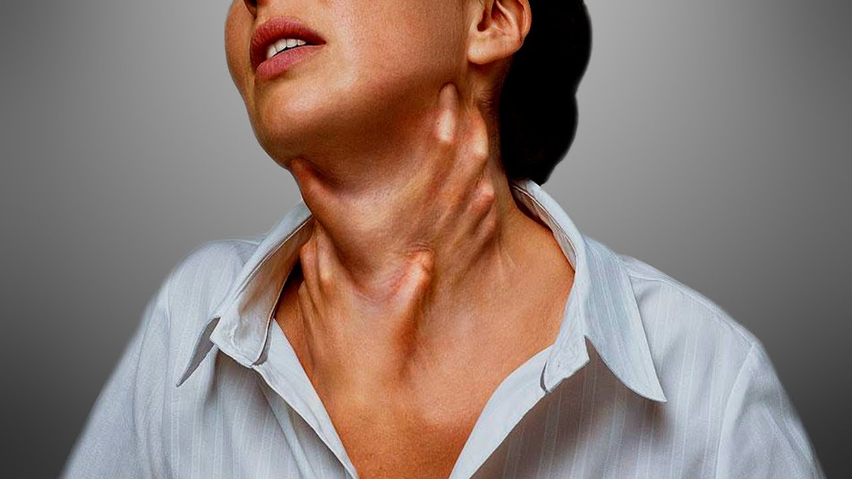 Онемел от ужаса, в горле ком, душат слёзы... - всё это совсем не красивые слова