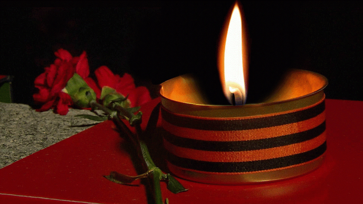 Зажгите свечи в память о страшной войне 1941-1945 гг.  Пусть их пламя освещает путь тем, кто не вернулся с фронта, кто отдал свою жизнь за свободу нашей Родины.-5