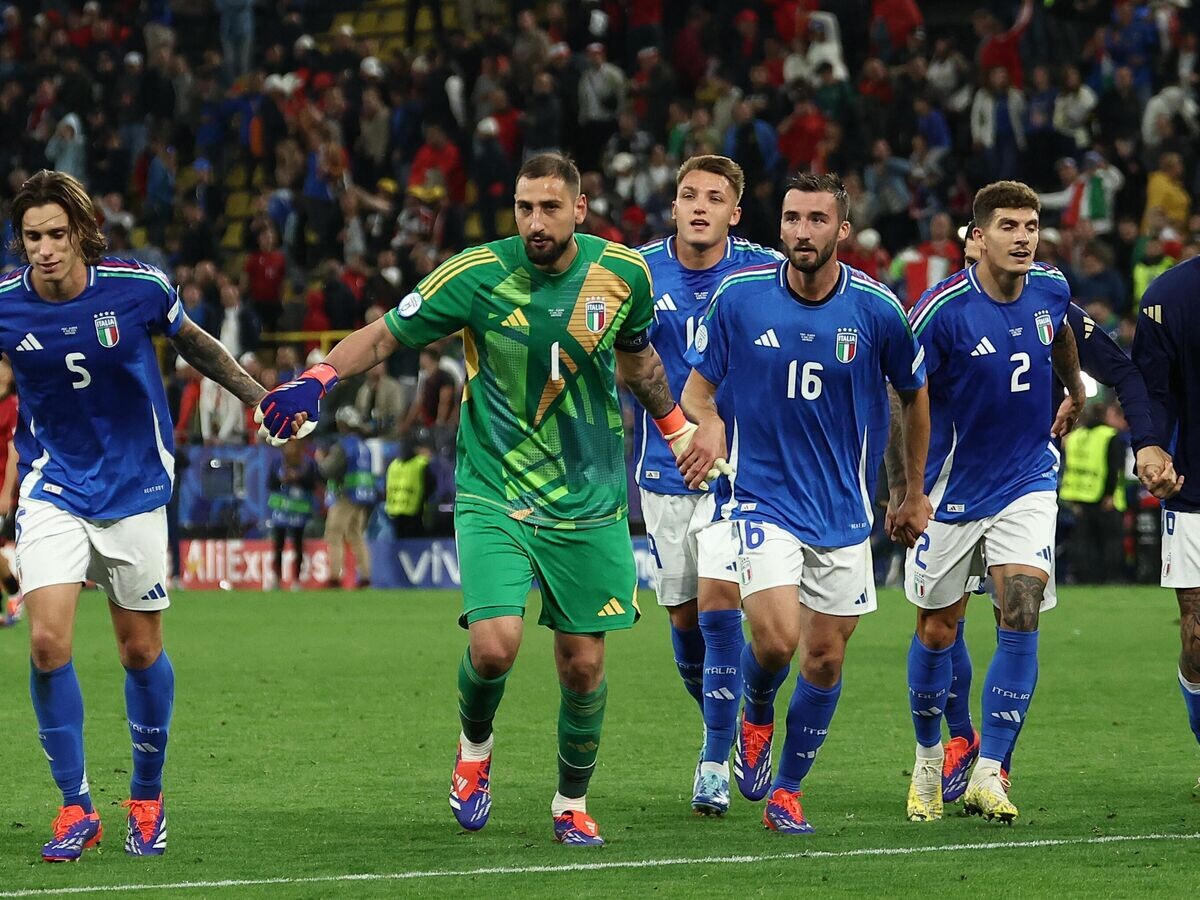    Футболисты сборной Италии© AFP 2024 / FRANCK FIFE