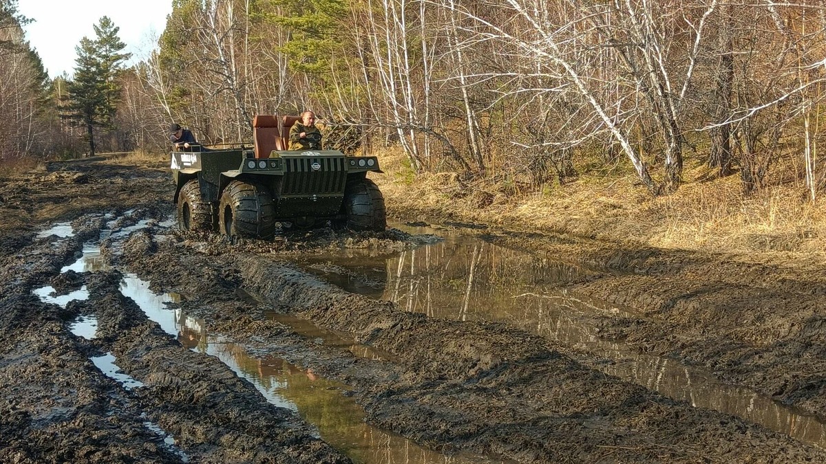 Вездеход «Байкал» преодолевает бездорожье