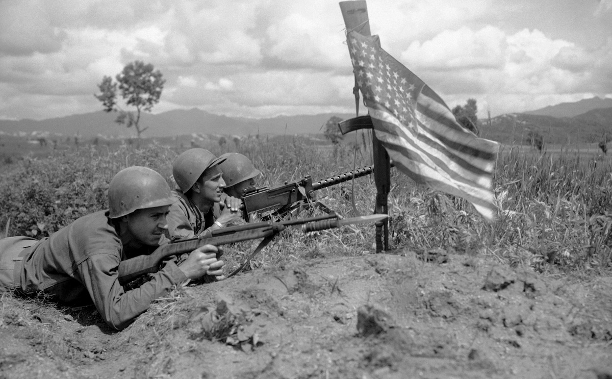 Солдаты армии США во время Корейской войны.