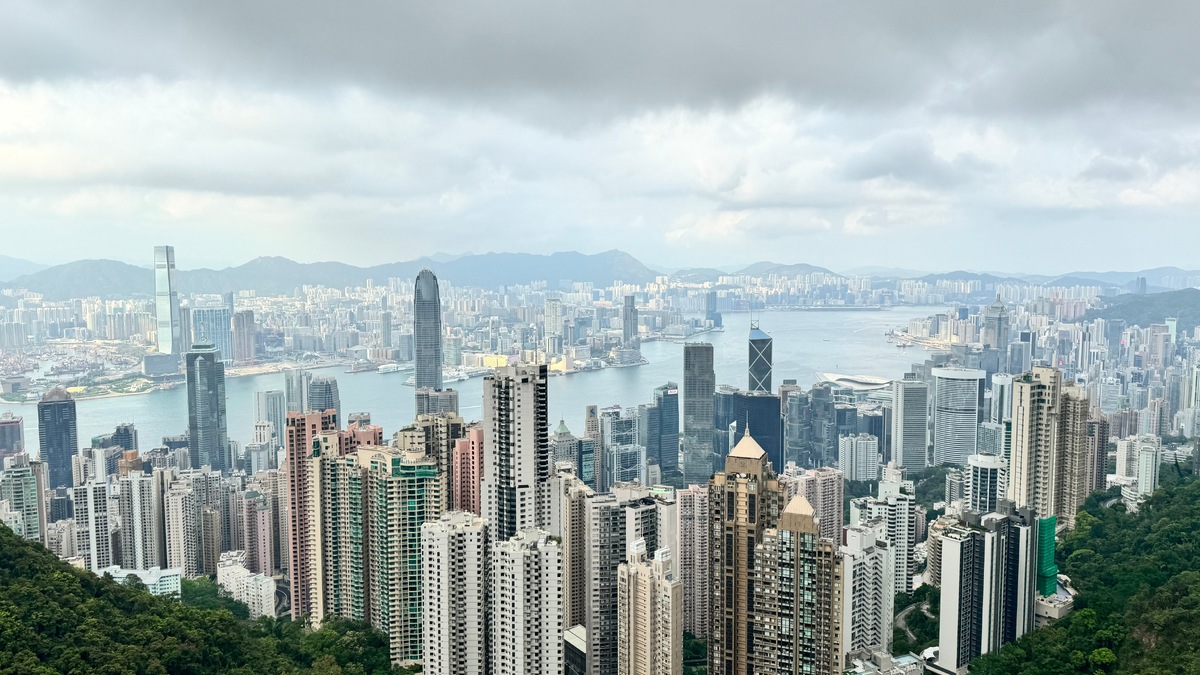 Гонконг стал самым дорогим городом в мире для иностранцев в 2024 году по версии аналитической компании Mercer. Ежегодный рейтинг был опубликован на сайте компании.