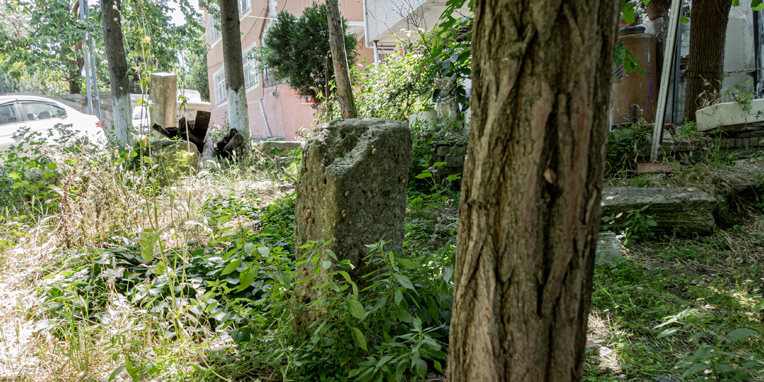 Безымянный камень для османского палача