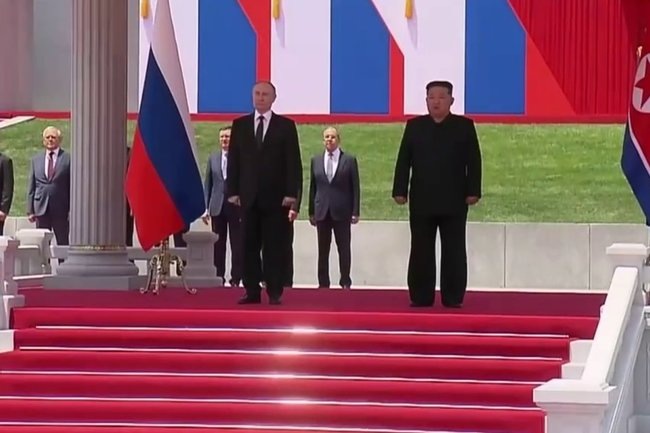    Ким Чен Ын / Владимир Путин