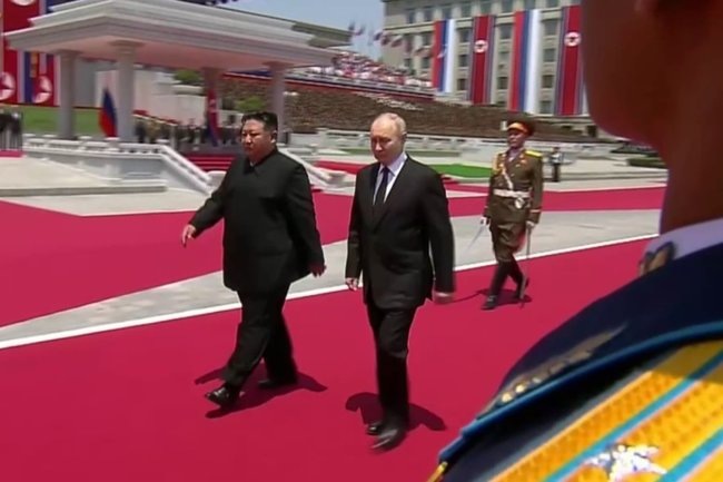    Владимир Путин / Ким Чен Ын