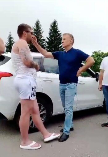 Греф разогнал таксистов