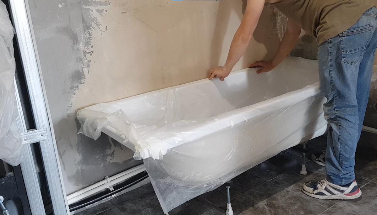 На мой взгляд нет никакого смысла покупать акриловую ванную стандартной формы.