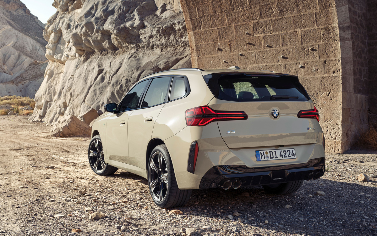 BMW📷BMW X3 M50 xDrive