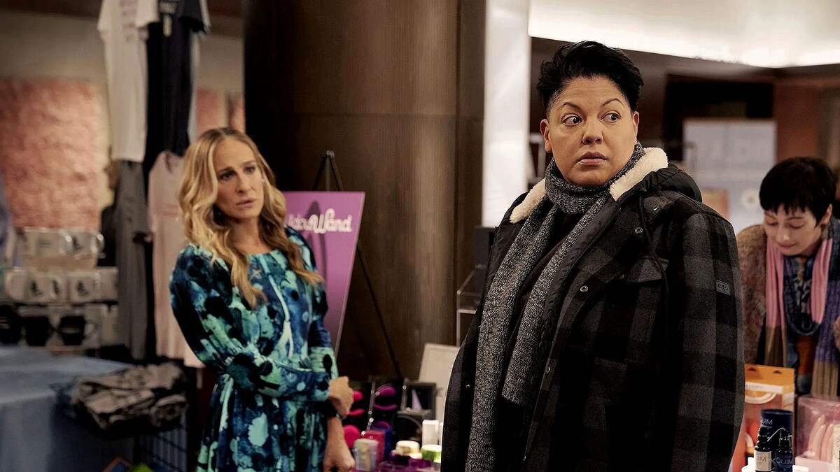 Че и Кэрри - дружба оказалась скоротечной. Фото: кадр из второго сезона сериала "И просто так"