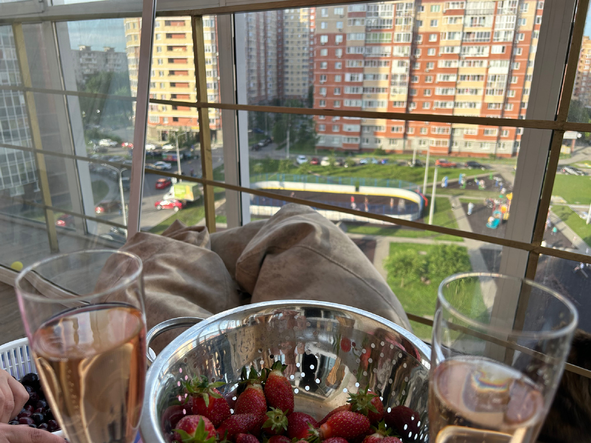 Кушаем клубнику...