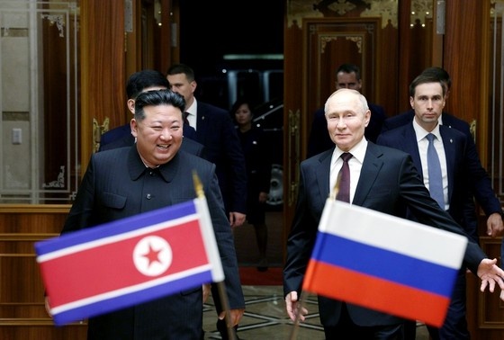    Ким Чен Ын и Владимир Путин