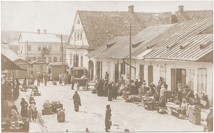 
Старый Слоним. Школьный двор, 1915. https://vk.com/wall-10730860_205105