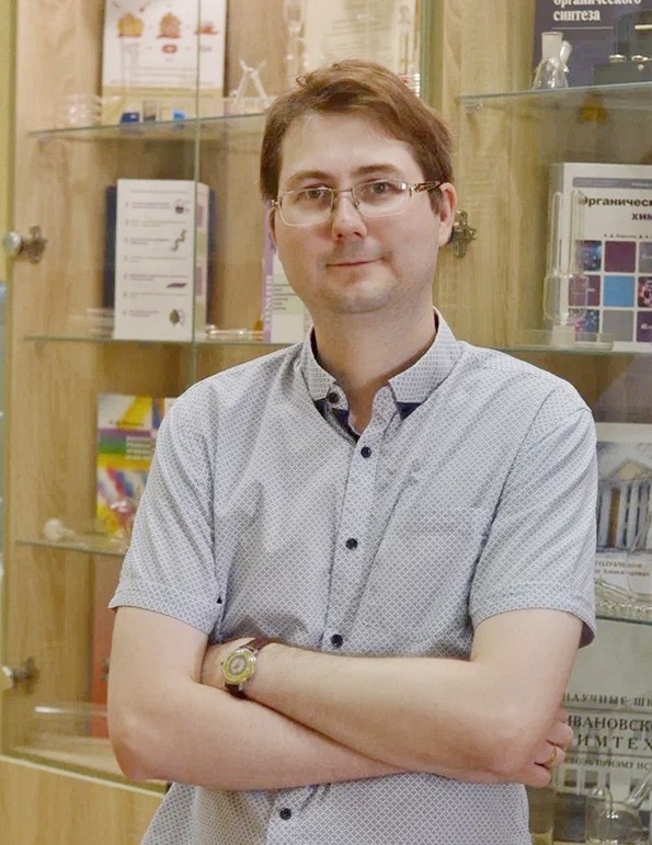 Кандидат химических наук, научный сотрудник ИГХТУ Алексей Николаевич Киселёв 