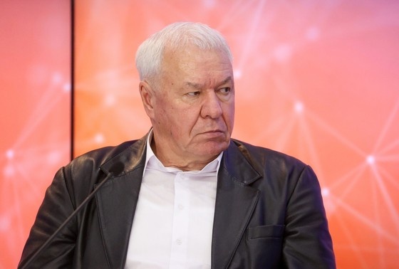    Член комитета Госдумы по обороне Виктор Соболев