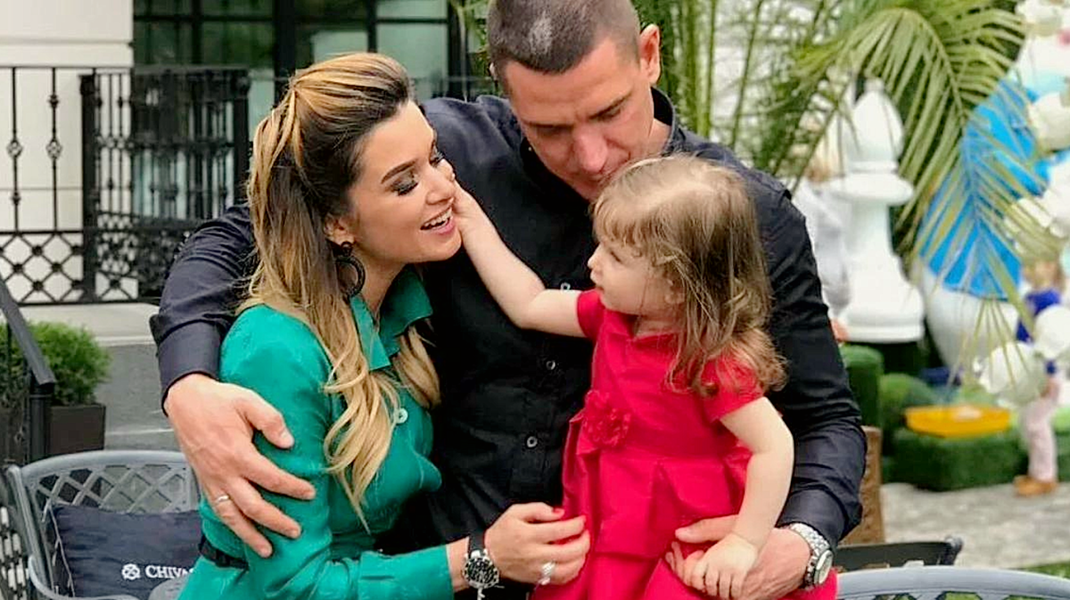 Ксения Бородина с дочерь Теоной и бывшим мужем Курбаном Омаровым