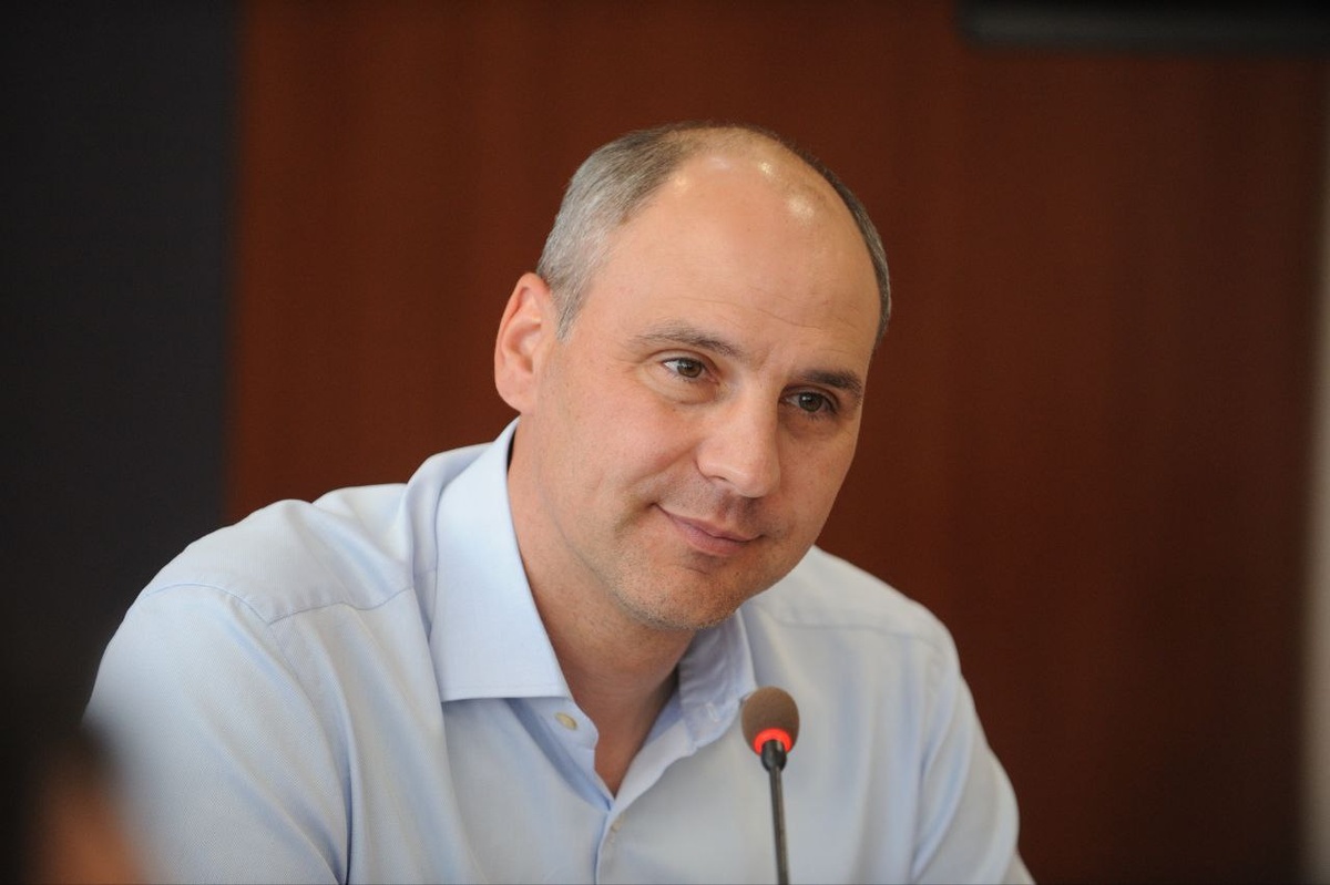  📷    Денис Паслер поблагодарил волонтеров за помощь в ликвидации последствий паводка в Орске Кристина Просвиркина