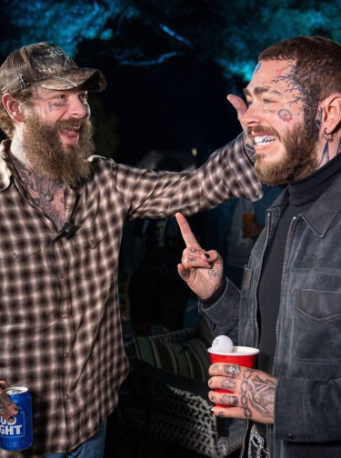    Post Malone со своей восковой копией / Telegam