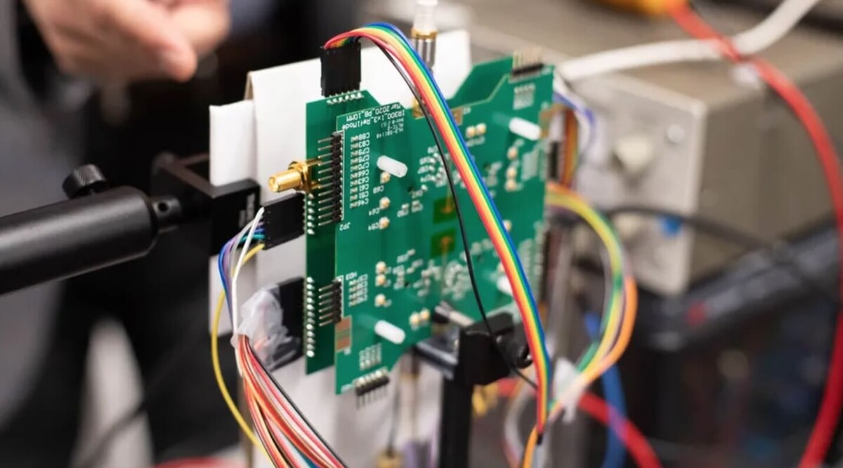    Устройство для видения через препятствия выглядит так. Источник: Live Science