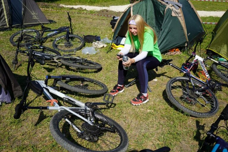    34 оренбуржца представляют область на открытии спортивно-туристского лагеря ПФО «Туриада» Андрей Севостьянов