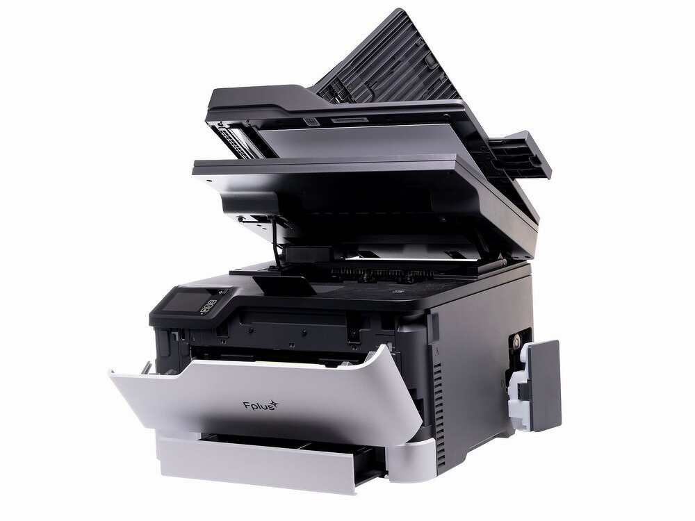 Большая часть комплектующих из Китая и дружественных России стран